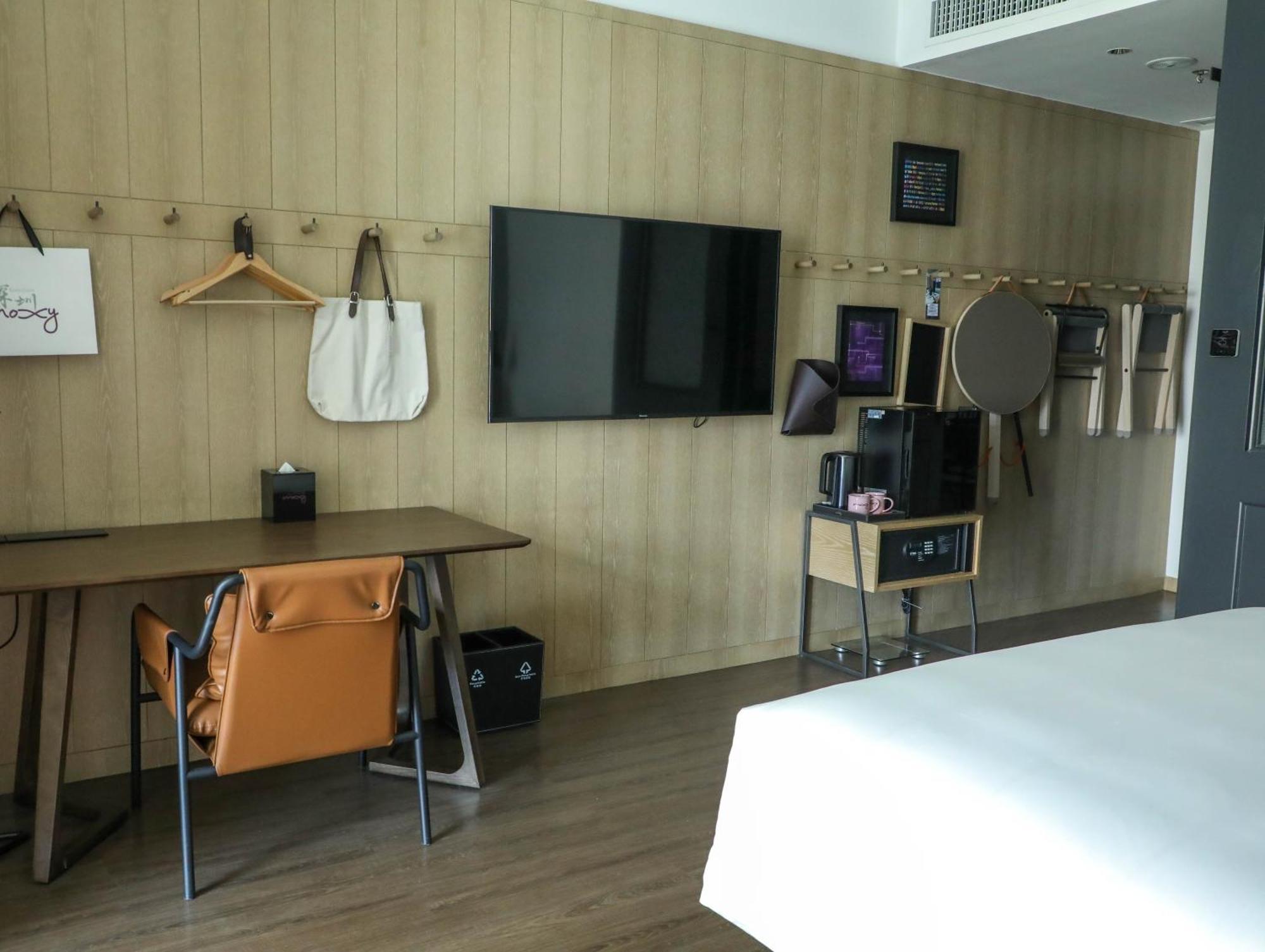 Moxy Shenzhen North Station Hotel Exterior photo